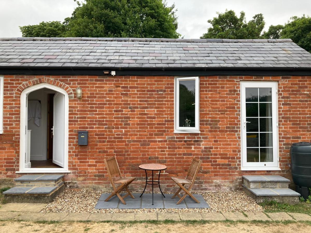 Hunters Moon B&B Tidworth Exterior photo
